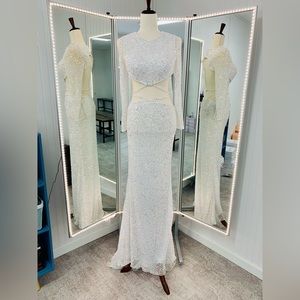 Brand New White Prom Dress, Prom Dress size 4, Aleta prom gown, sparkly prom
